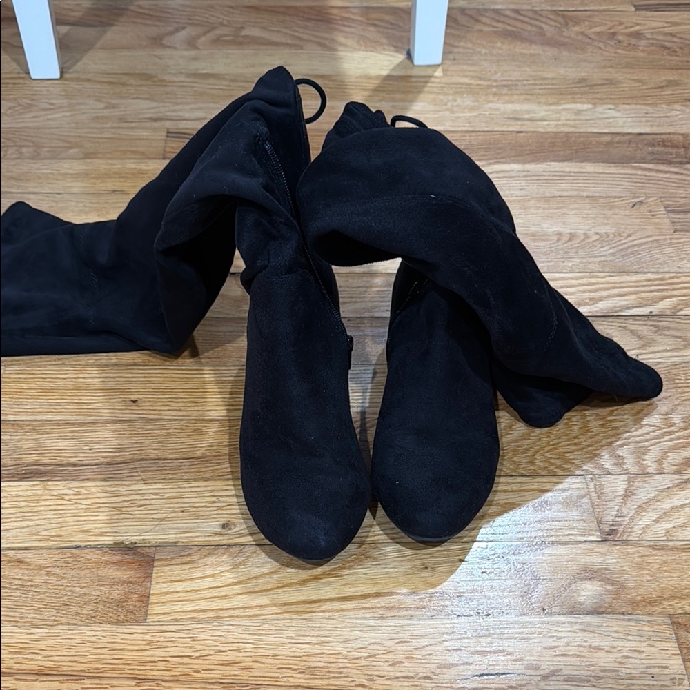 Black Knee/Thigh High Women's Boots